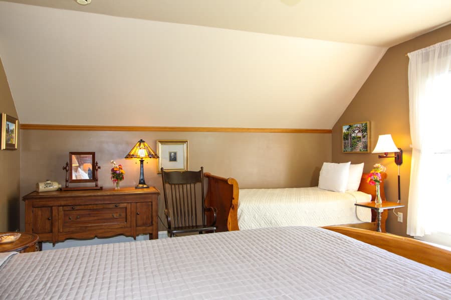 The Grindle room - twin bed