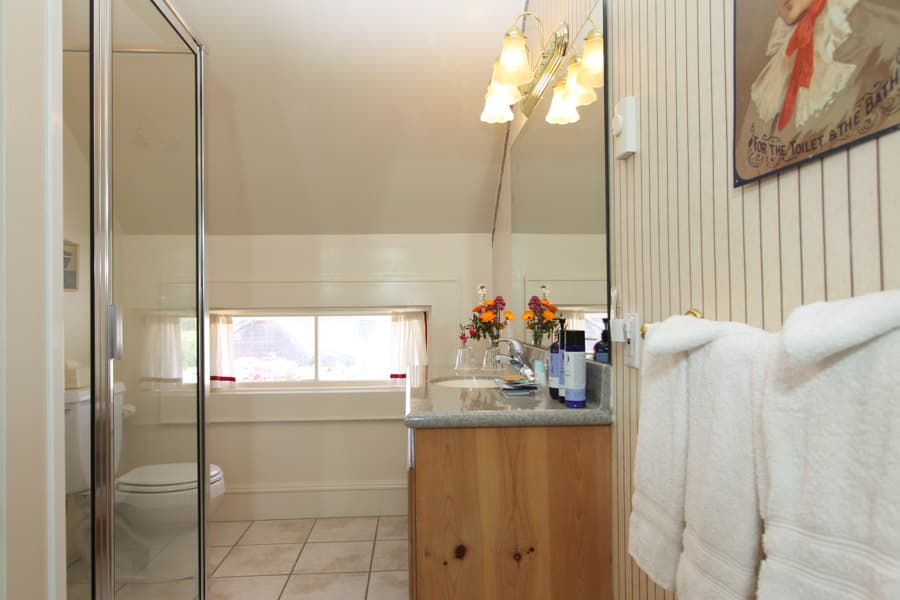 The Grindle bathroom