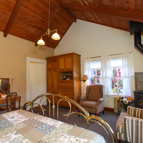 guestroom at joshua grindle inn mendocino